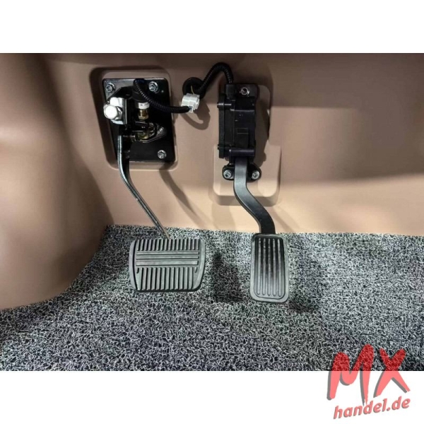 Kabinenroller "Flow", 45 km/h, 90 km Reichweite - Blei-Gel-Akku