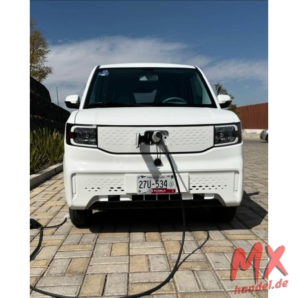 Elektroauto "Uni", 90 km/h, 140 km Reichweite, Lithium-Akku